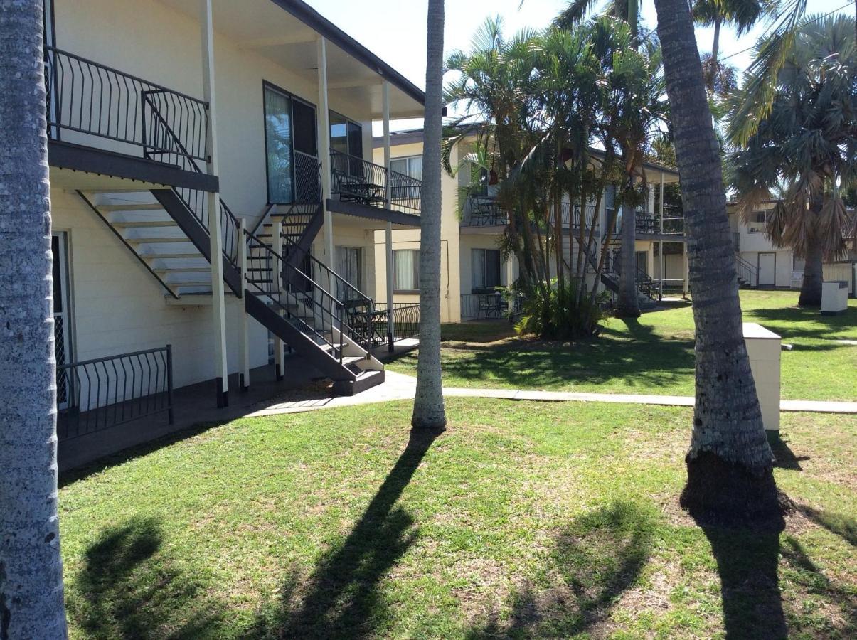 Ocean Breeze Units Apartment Bowen Exterior photo